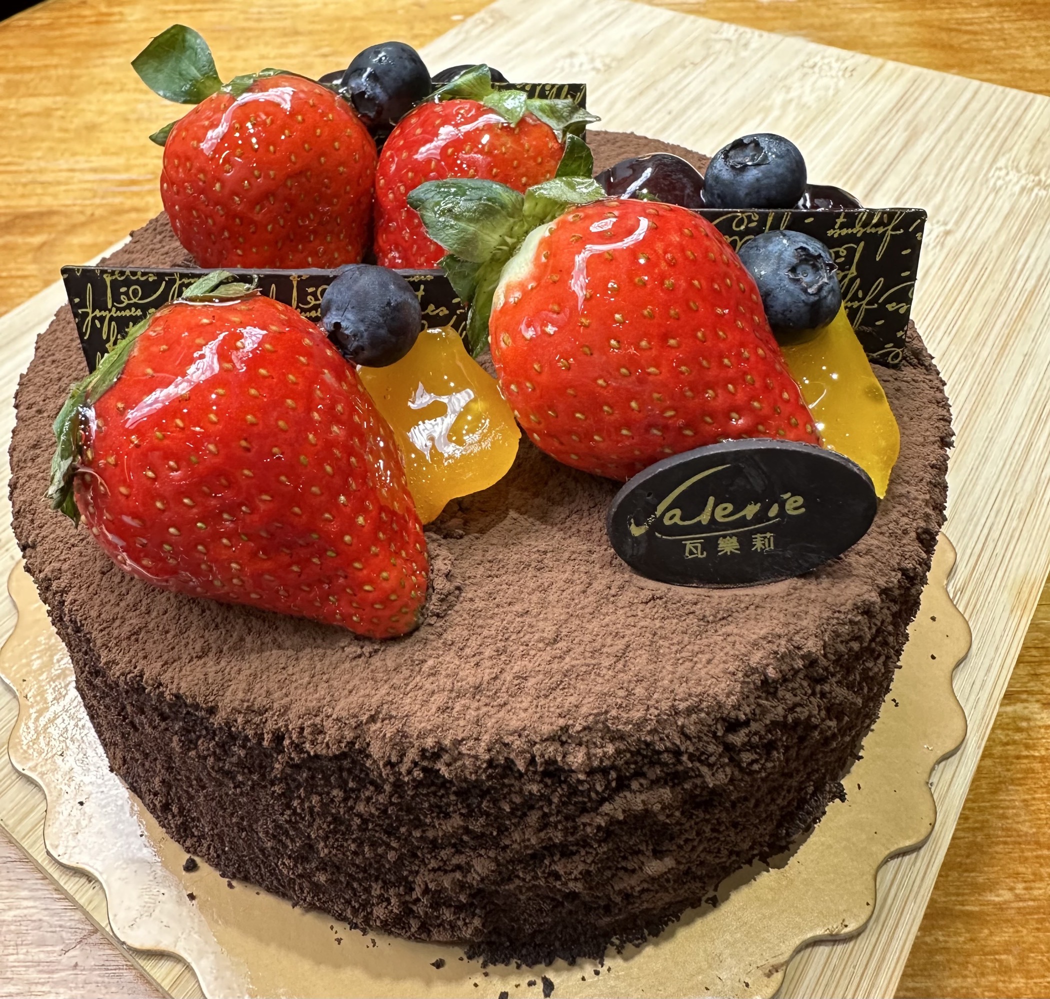 松露巧克力（含堅果成份）